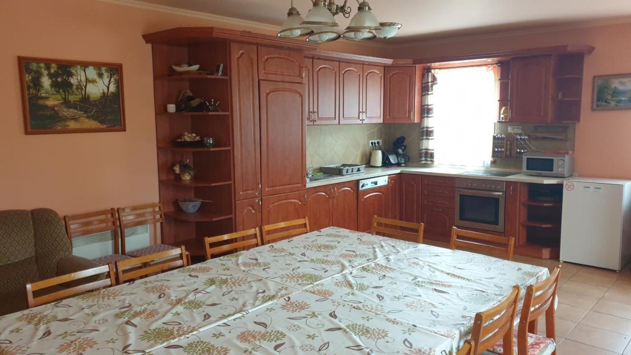 Szabó Pince Vendégház Balatonederics Exterior foto